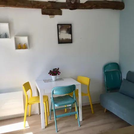 L'estancat ベッド・アンド・ブレックファスト 3*